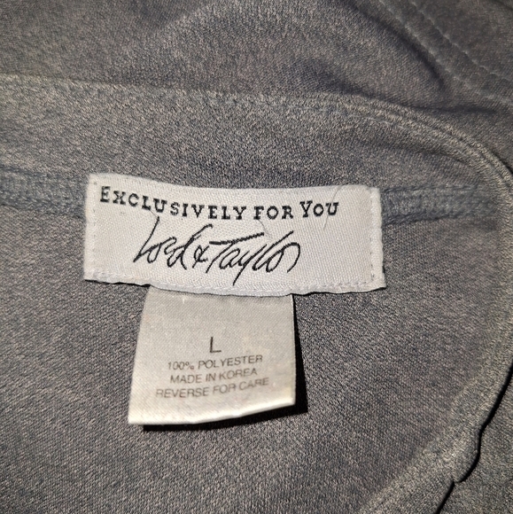 Lord & Taylor button-down blouse size large - Picture 6 of 6